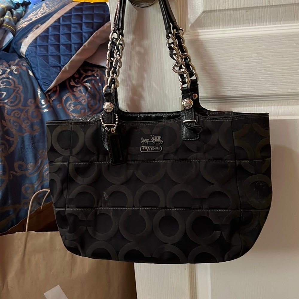 Women coach tote